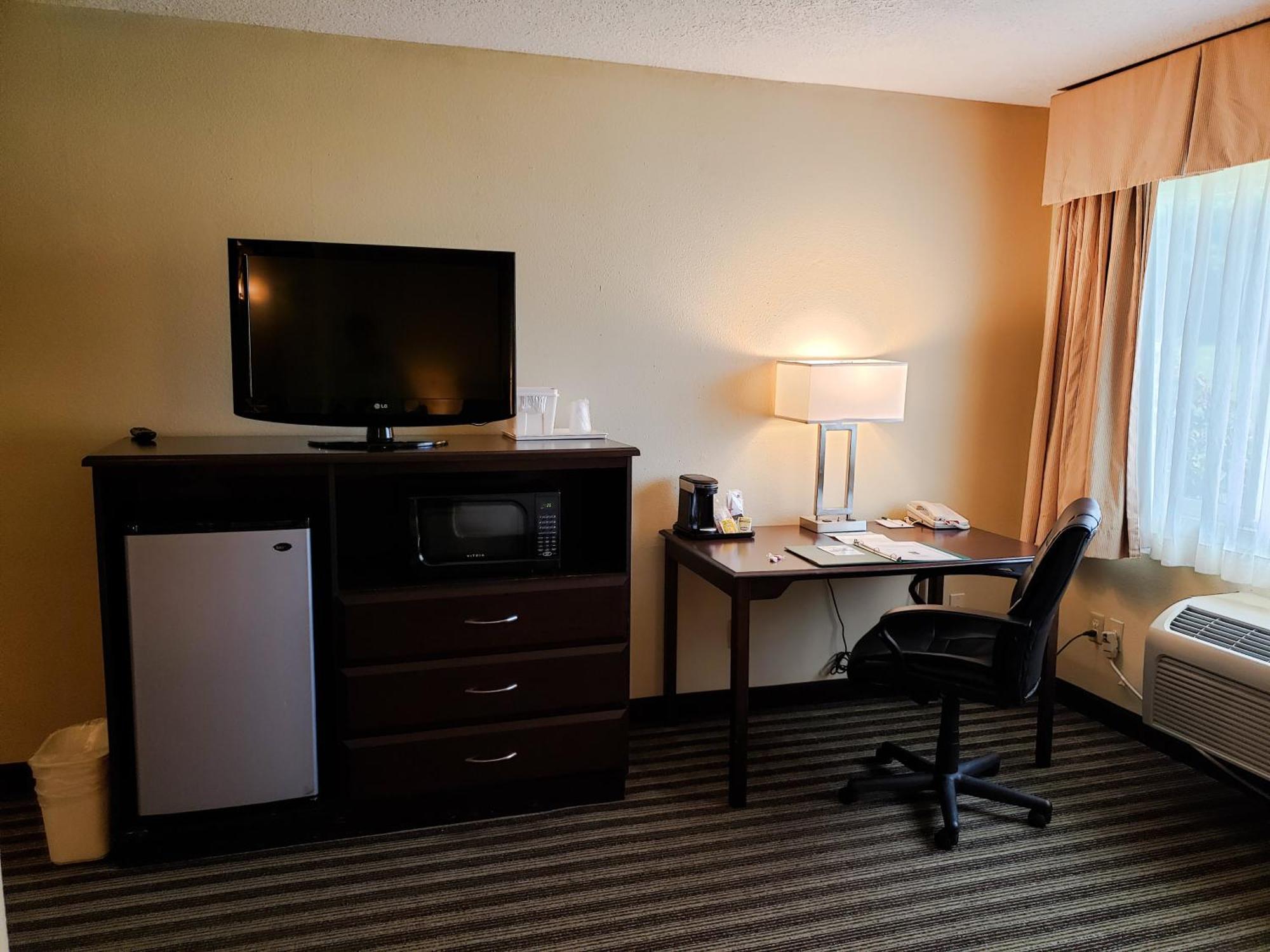 Quality Inn & Suites Vancouver - Hazel Dell Rum bild