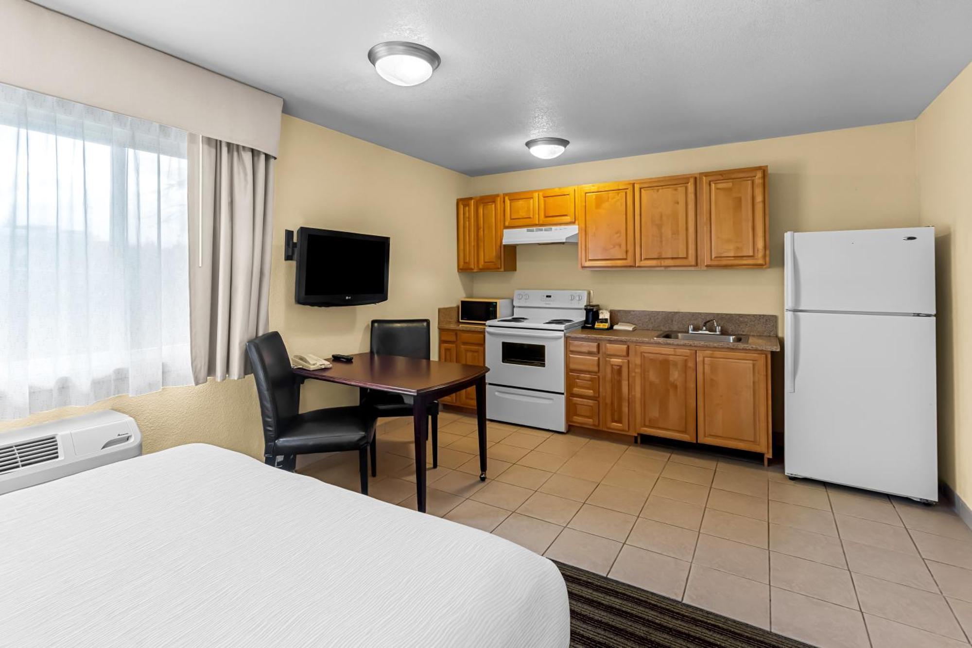 Quality Inn & Suites Vancouver - Hazel Dell Exteriör bild
